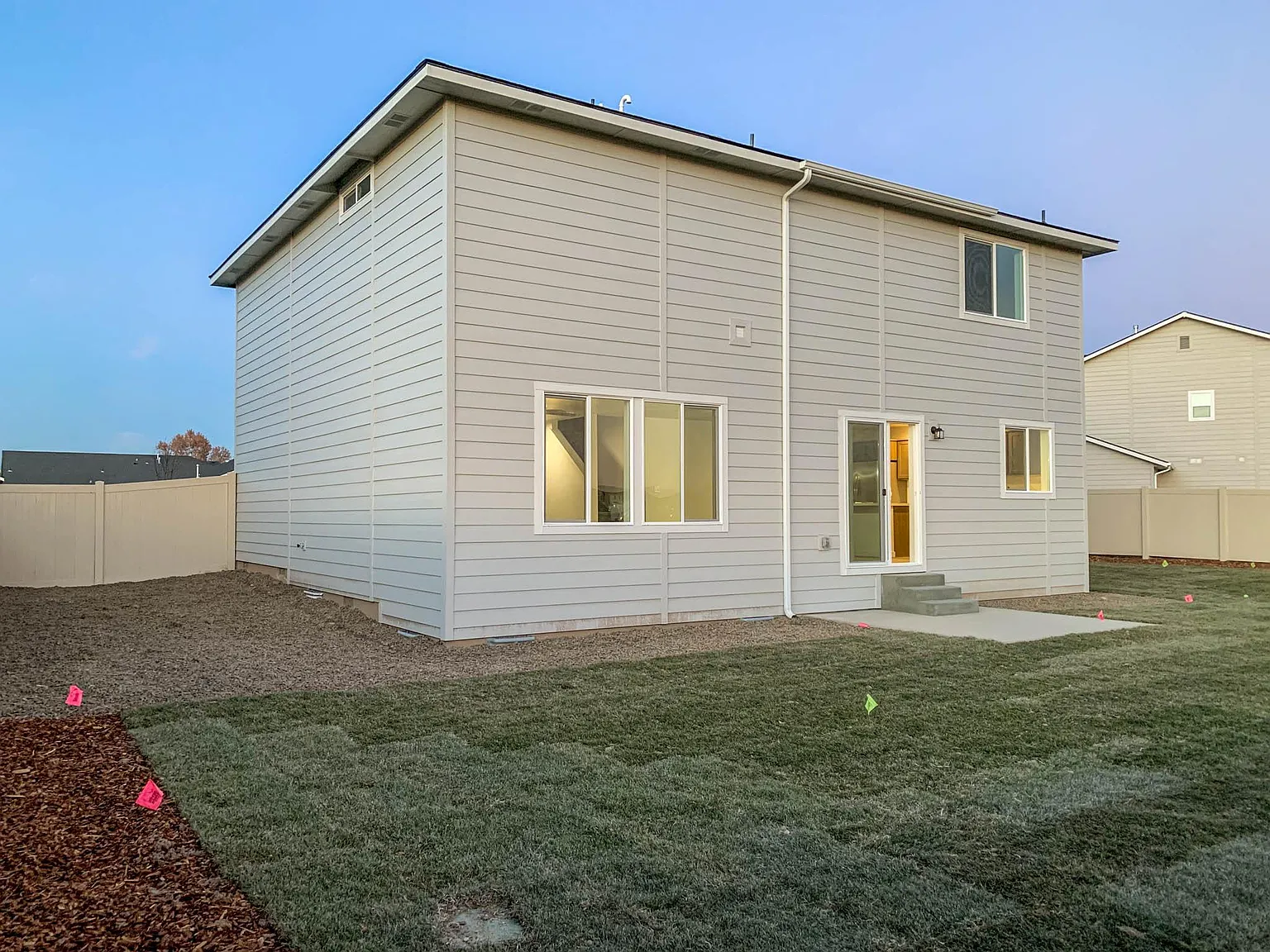 4 bed, 2.5 bath, 2332 sqft, $2,650 — Photo 3