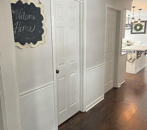 Hallway / 2nd Entry