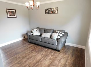 870 Peairs Rd, Elizabeth, PA 15037