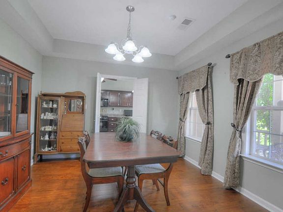 3rd image of 3410 Cypress Lake Dr