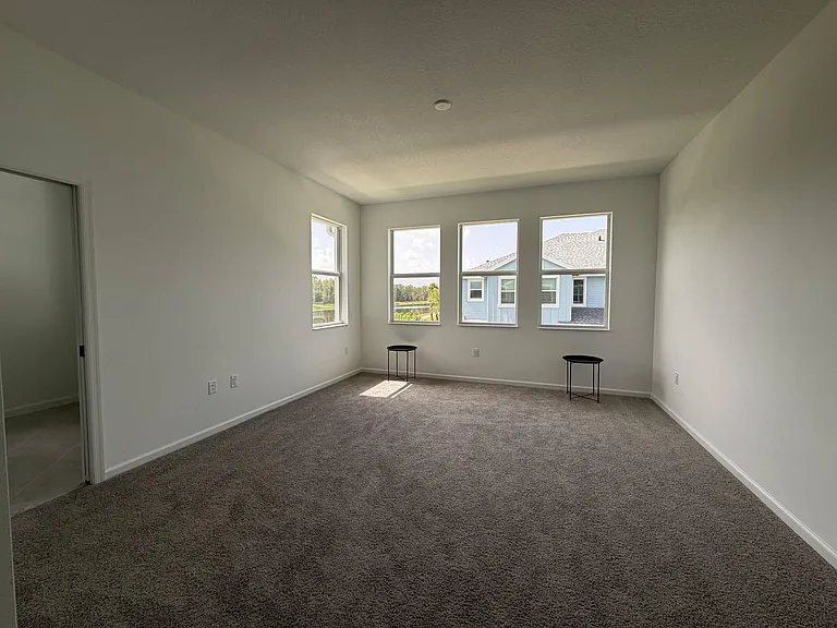 4402 Longwood — Photo 12