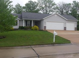 43 Robin Hood Dr, Troy, MO 63379