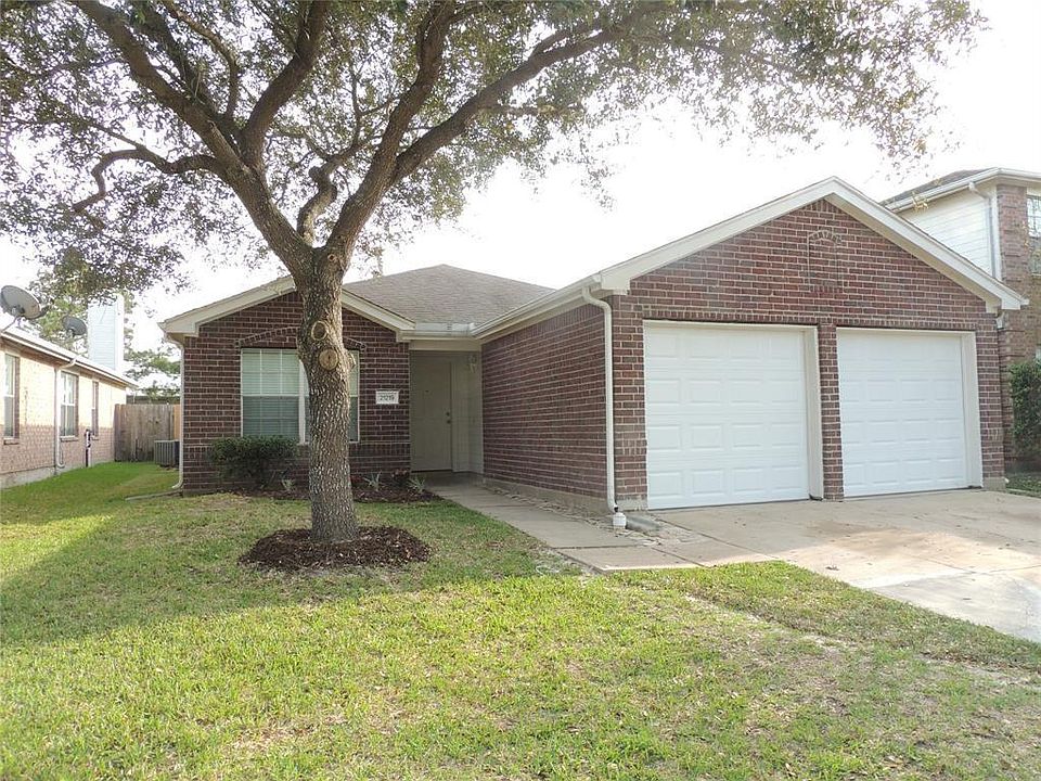 1st image of 21219 Somerset Park Ln