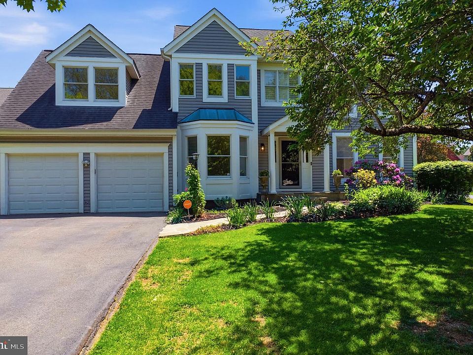 1st image of 10319 Bassett Hall Ct