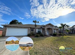 6613 Indian St, Navarre, FL 32566