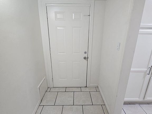 5th image of 4619 E Almeria Rd