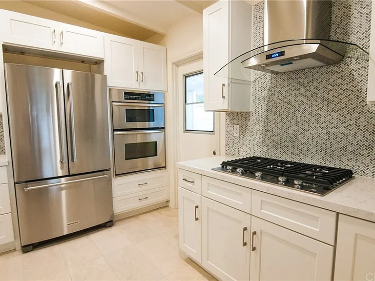 5113 Zakon Rd — Photo 3