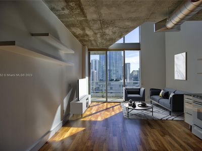 690 SW 1st Ct APT 1920, Miami, FL, 33130