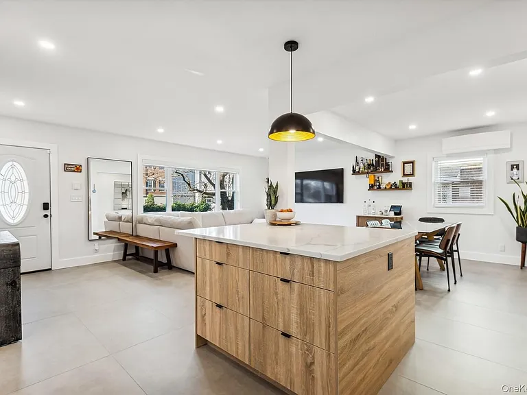 139 Gibson Blvd — Photo 12