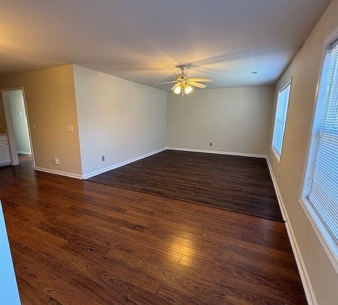 3rd image of 108 Shamrock Ct