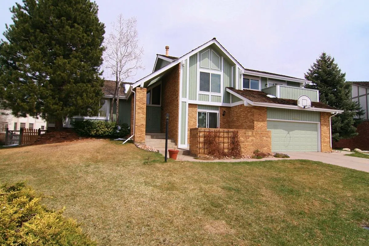 4 bed, 3631 sqft, $3,850 — Photo 2