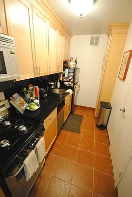 Rented by Bold New York | media 17