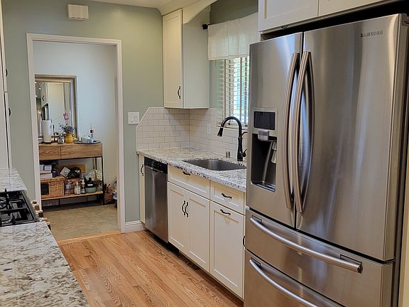 5th image of 5141 Glentree Dr