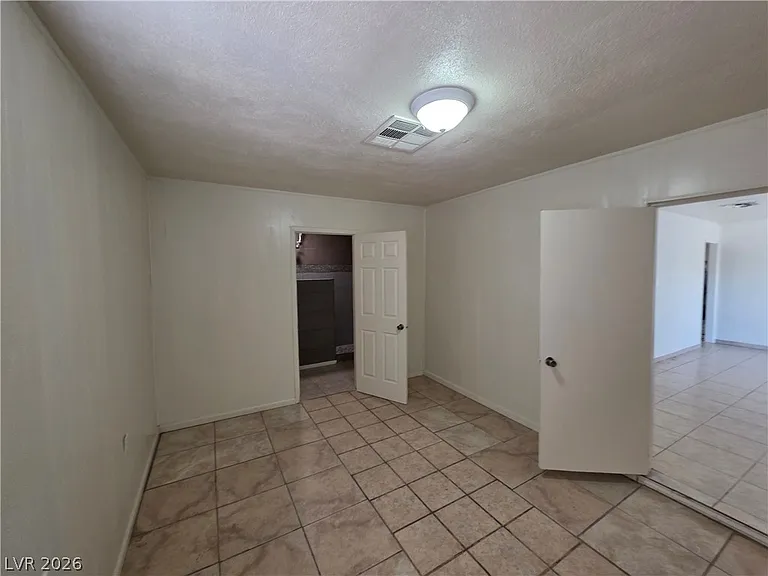 910 Magnolia Ave — Photo 41