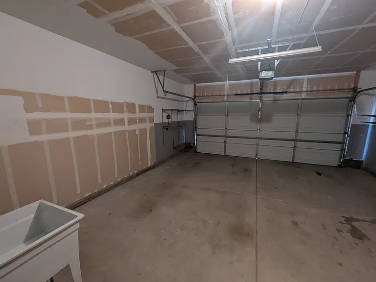 8009 Horncastle Ave — Photo 6