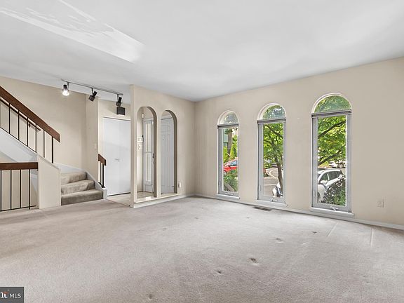 2nd image of 4631 Mayhunt Ct