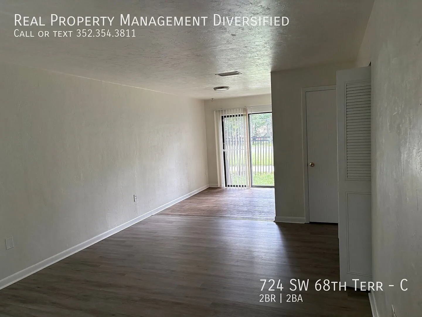 New paint and flooring - great location! — Photo 4