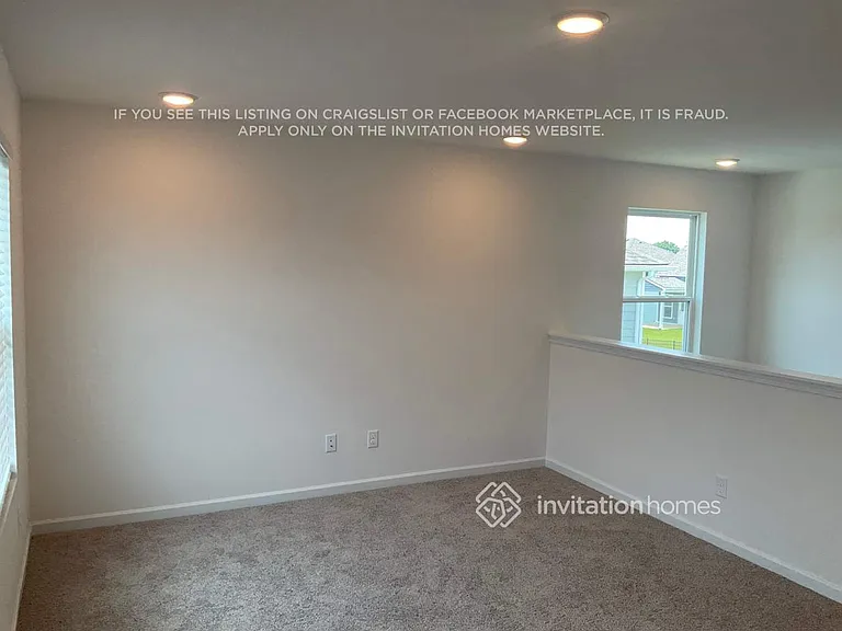 3808 Lantern Ln — Photo 6