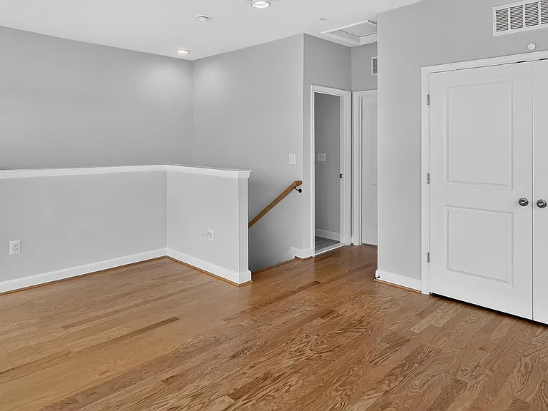 627 Leigh Way — Photo 42