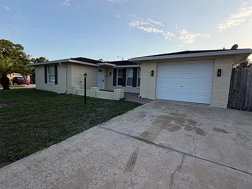 11201 Snyder Ave Photo 1