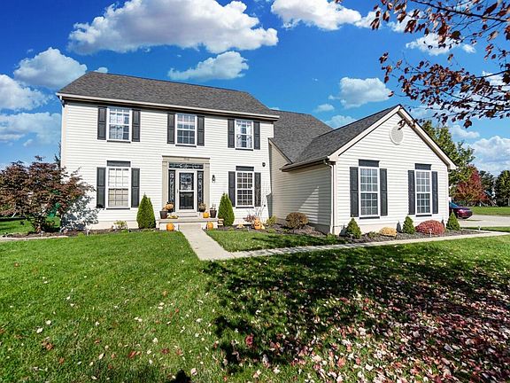 2nd image of 5548 Maple Dell Ct