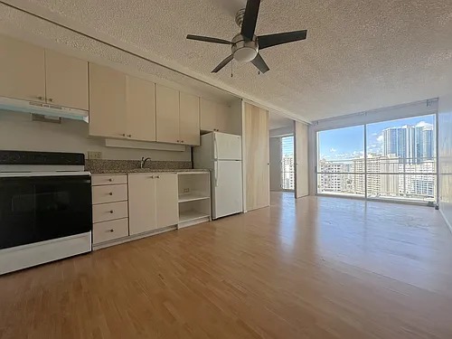 1655 Makaloa St #1801 Photo 1
