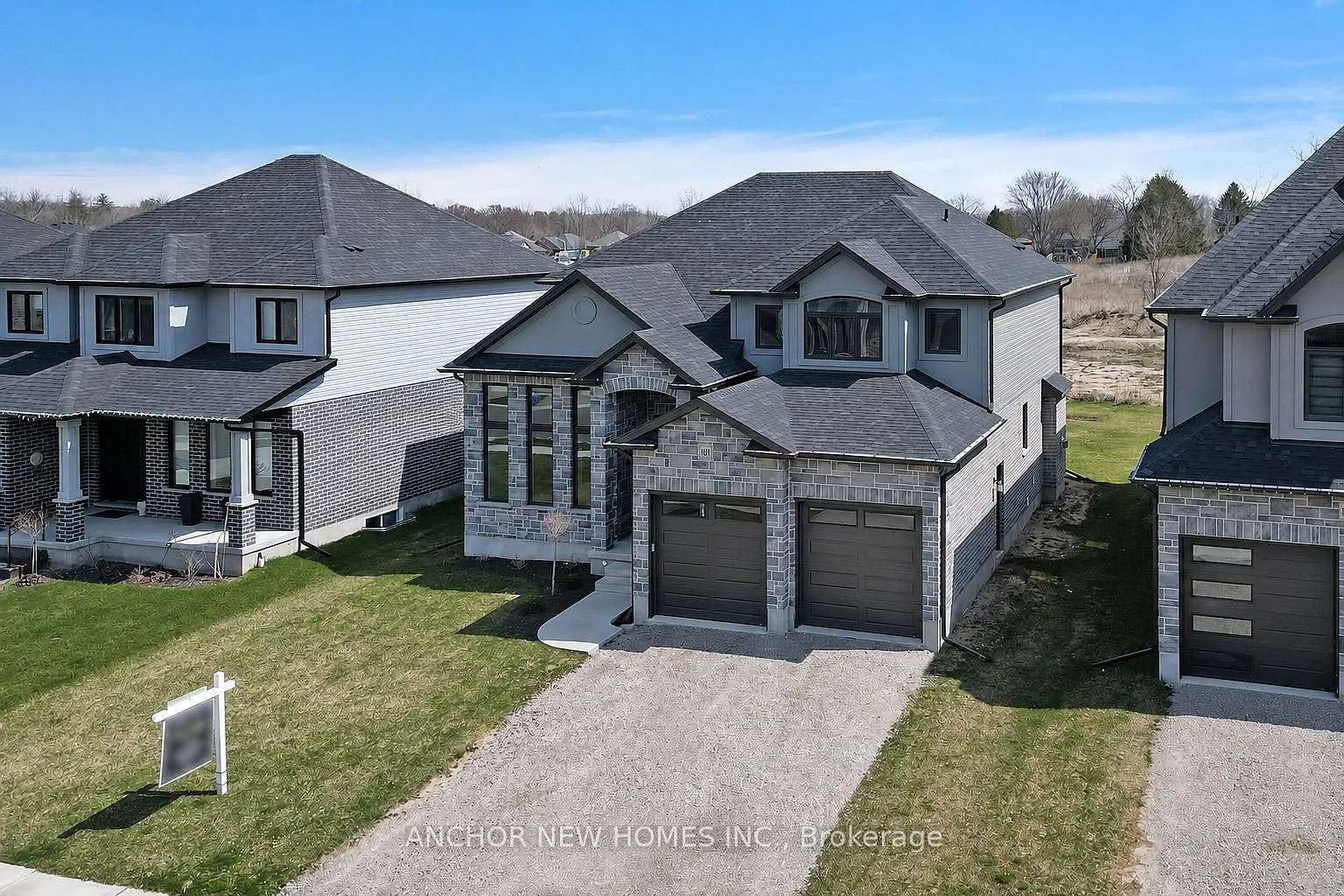 4 bed, $3,695 — Photo 1