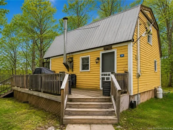 19 Popal Grove Ln, Waterborough, NB E4C 2M7