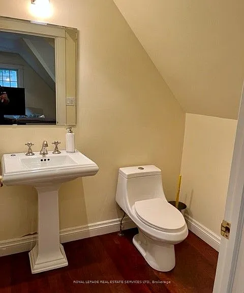 33 Howard Ave — Photo 33