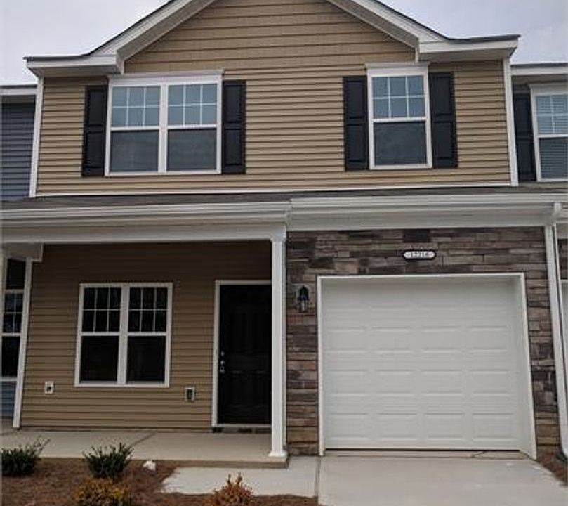 1st image of 12205 Whiteside Dr #1