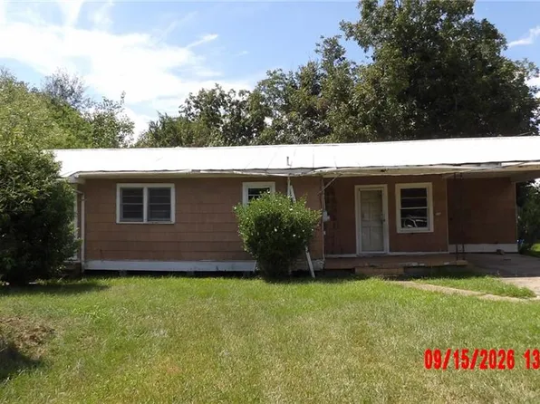 1317 8th St, Mamou, LA 70554