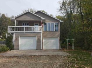 N6806 Harrison Rd, Hilbert, WI 54129