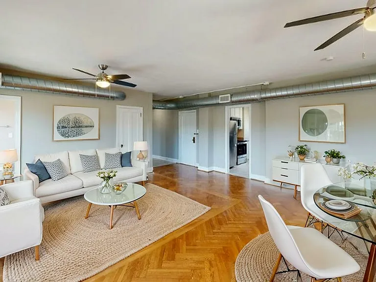 Hyde Park Terrace — Photo 1