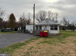 2 Irish Gap Rd, Newville, PA 17241