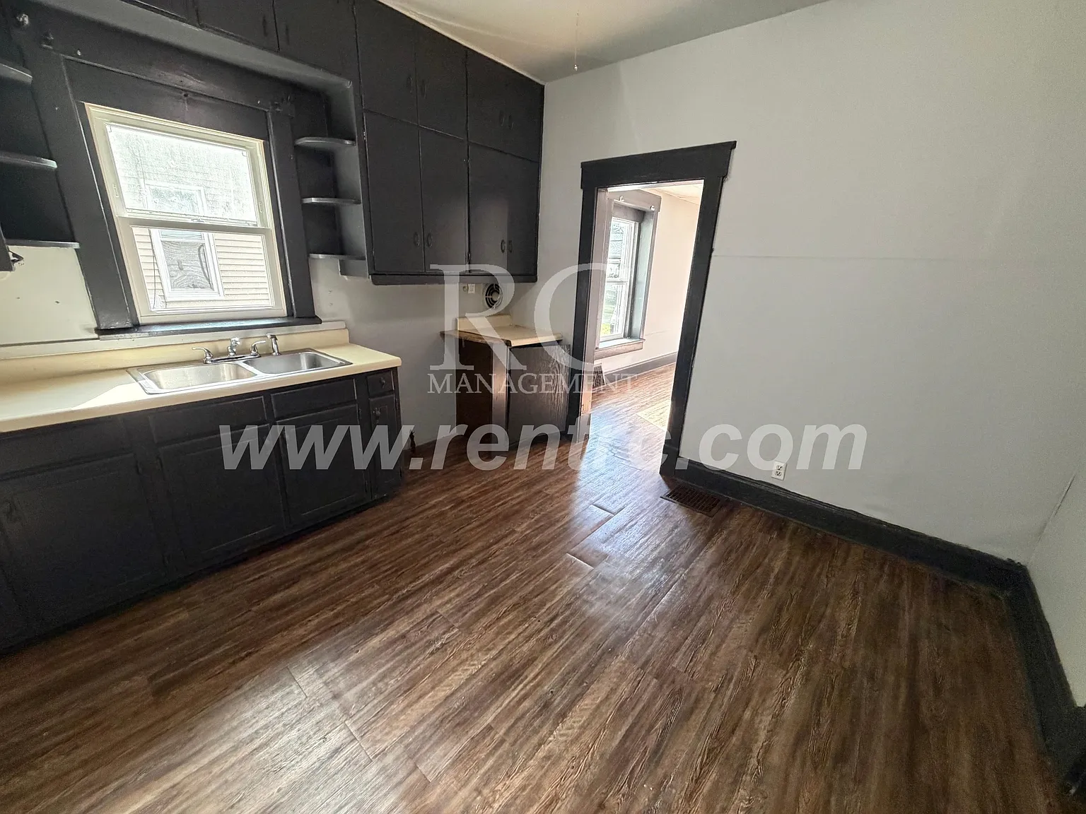 2 bed, 1000 sqft, $750 — Photo 2