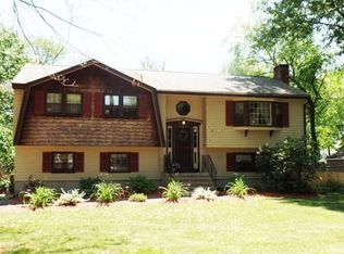 3 Kohlrausch Ave, Billerica, MA 01821