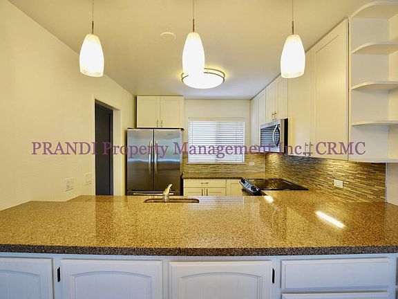 4th image of 902 Via Casitas