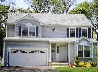 50 Lindbergh St, Fairfield, CT 06430