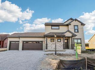 9259 S Overlook Way, Franklin, WI 53132