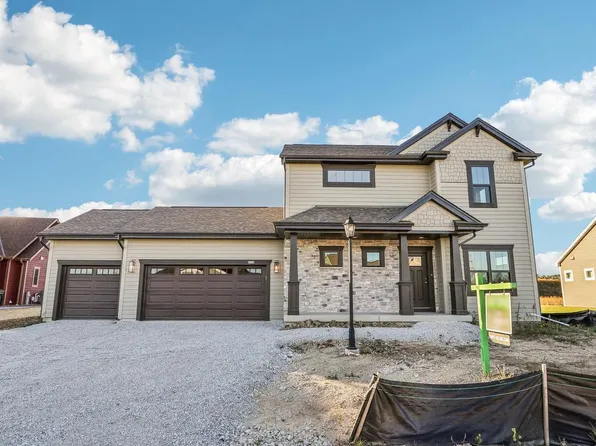 9259 South Overlook WAY, Franklin, WI 53132