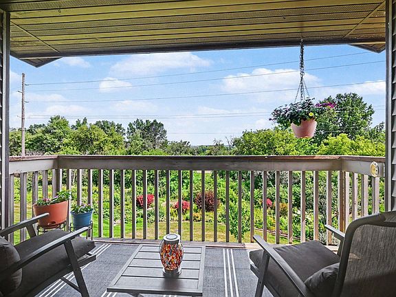 4th image of 222 Sargent Dr APT 204
