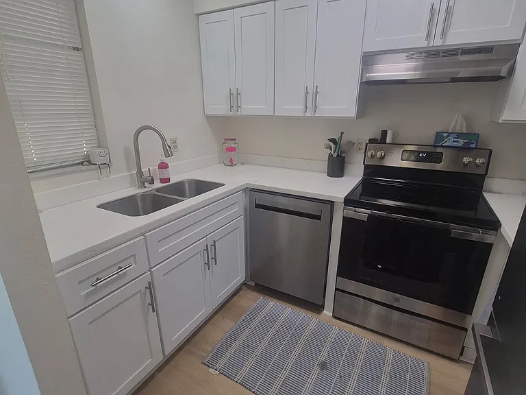 8303 Bardmoor Blvd #201 — Photo 2