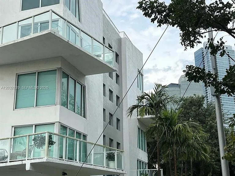 1650 Brickell Ave #206 — Photo 2