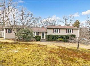 3 Chalk Hill Rd, Monroe, CT 06468