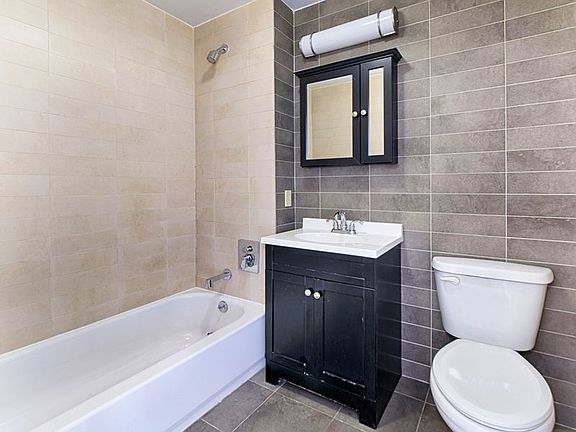 3rd image of 574 4th Ave APT 6D