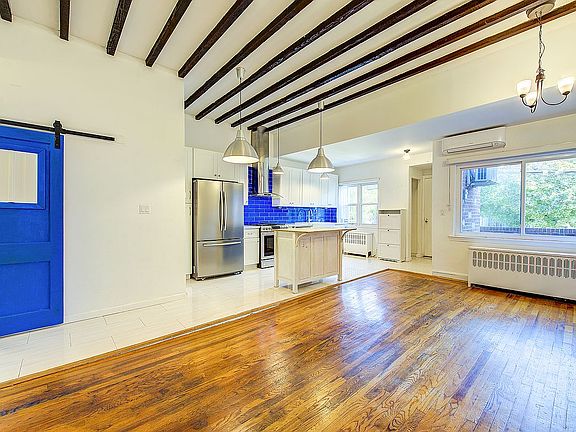 3rd image of 3272 43rd St