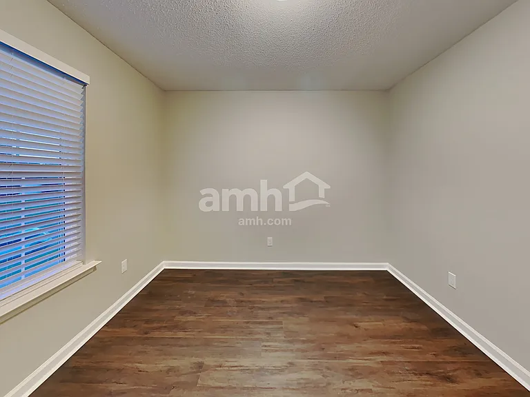 7748 Parkmont Dr — Photo 15