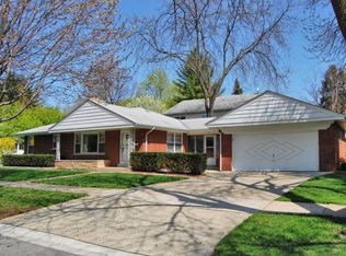 21 N Maple St, Palatine, IL 60067