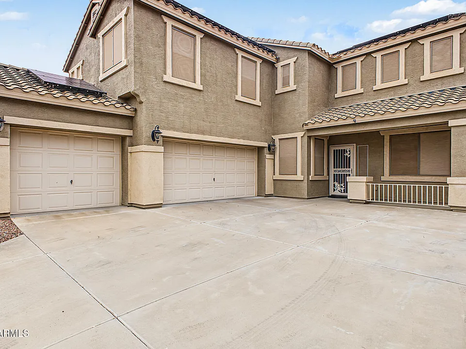 17598 W Corrine Dr