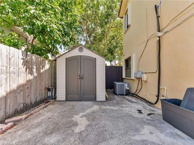 9646 SW 151st Ave — Photo 12
